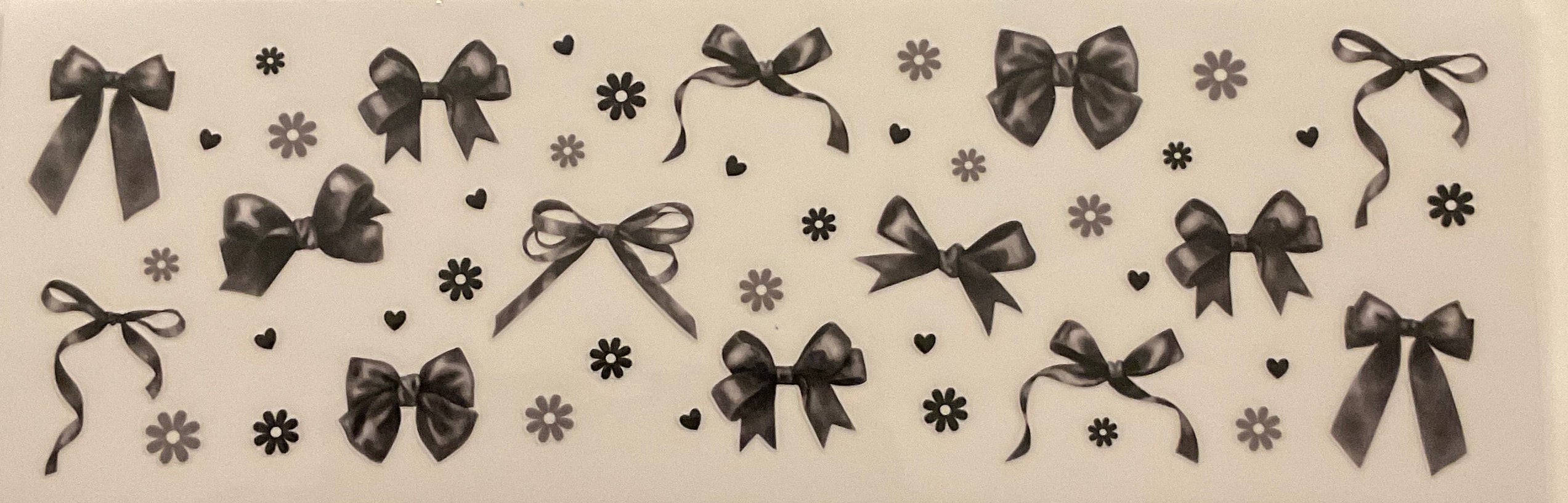 40 108-40oz B&W Bows & Flowers